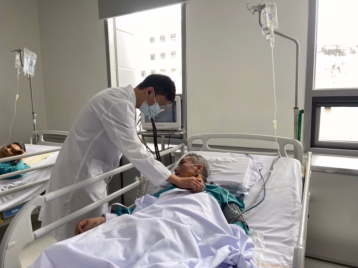 Vì sao nhiều người mắc cúm A có diễn biến nặng? Vi sao nhieu nguoi mac cum A co dien bien nang?