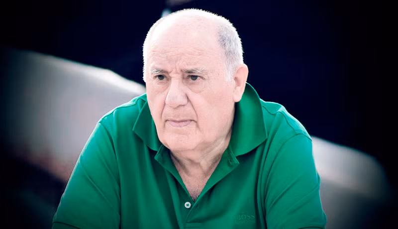 Ông bắt đầu làm việc giúp gia đình như một cậu bé giao hàng trong một công ty dệt may. Ông làm việc rất chăm chỉ và tận dụng mọi thời gian để học tập về cách kinh doanh từ người đi trước.