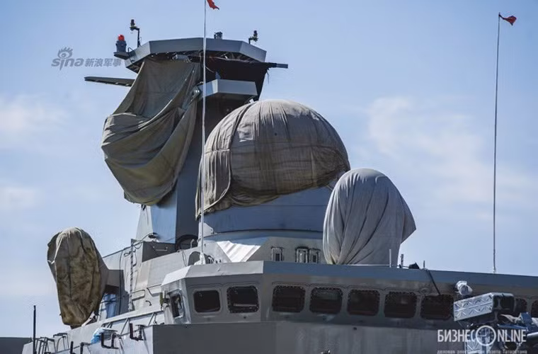 Các loại radar cảnh giới, thám sát đường không – hàng hải nhìn chung vẫn tương đồng với cặp 011 và 012. Nguồn ảnh: Sina