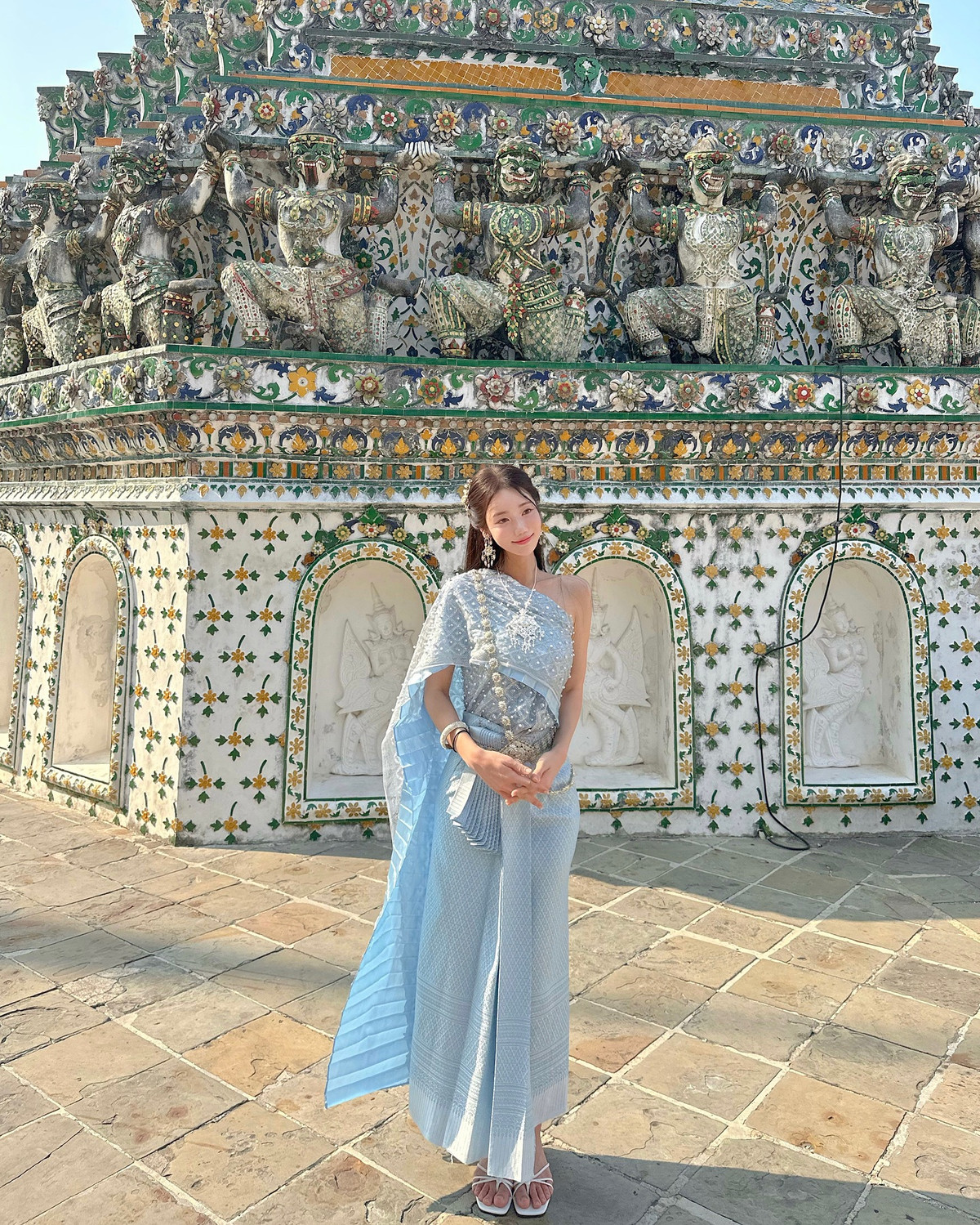 Cô nàng đã lên kế hoạch ghé thăm Thái Lan trong dịp này để cùng tham gia vào lễ hội té nước đầy sôi động từ trước.