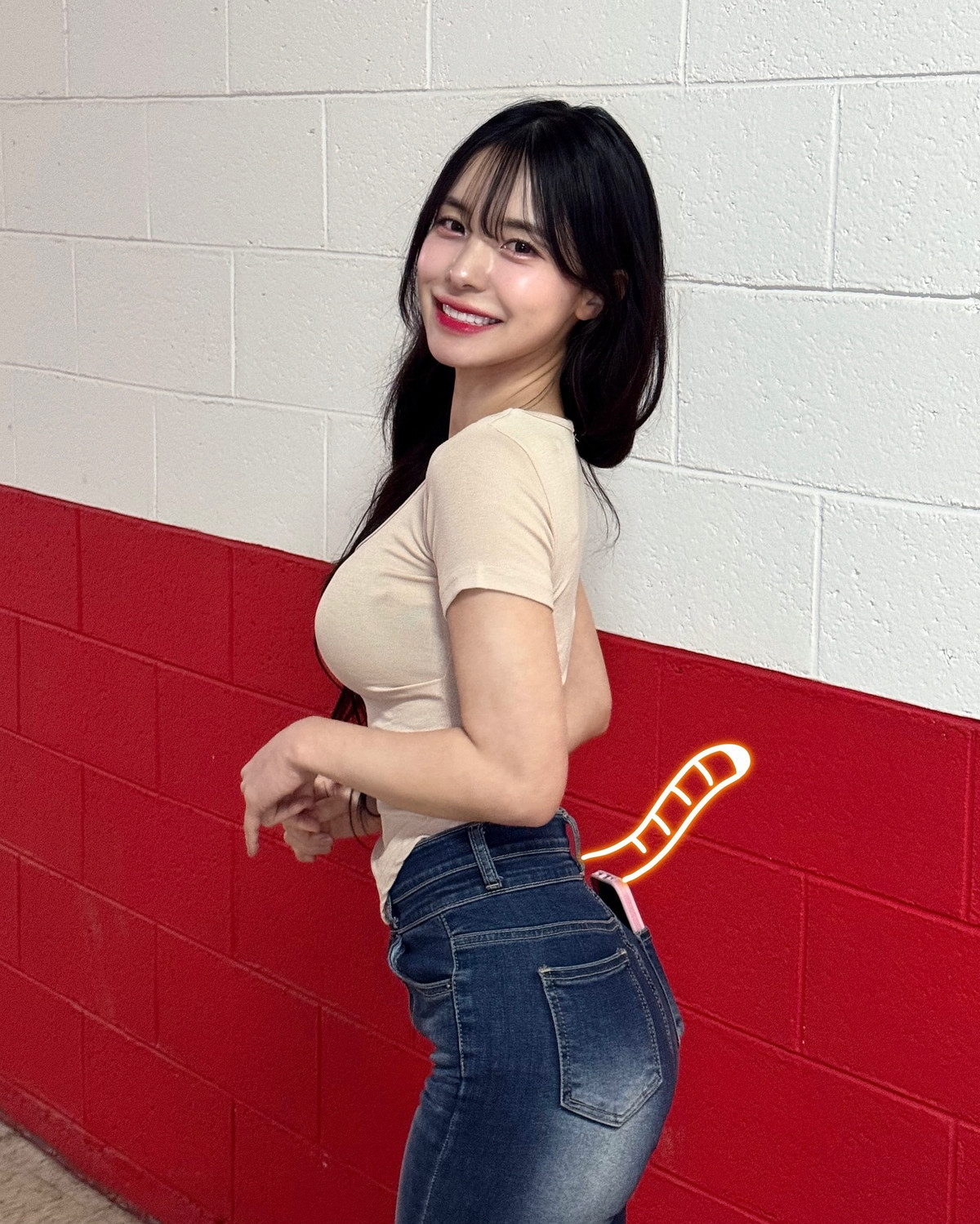 Trên trang cá nhân, ngoài những hình ảnh công việc, Da Hye cũng thường xuyên chia sẻ những hình ảnh đời thường, thu hút sự chú ý của người hâm mộ.