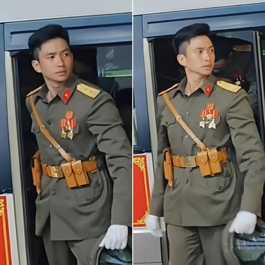 Trong quá trình tập luyện, với chiều cao nổi bật, vóc dáng chuẩn chỉnh và thần thái nghiêm trang trong từng bước diễu hành, nhiều chiến sĩ nhanh chóng chiếm trọn spotlight và trở thành hiện tượng visual.