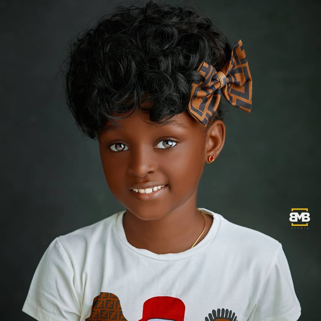 Cô bé góp mặt trong nhiều bộ ảnh thời trang đình đám, sải bước tại các sự kiện lớn như London Fashion Week và được vinh danh tại Ghana với giải thưởng "African Child Fashion Personality".