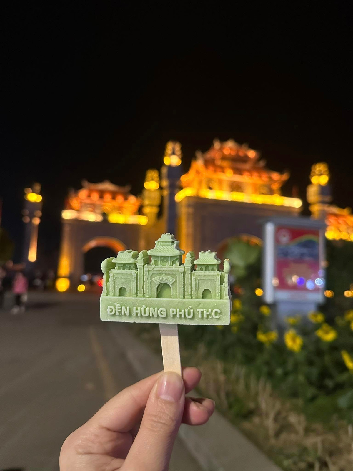 Với sự kết hợp giữa ẩm thực và văn hóa, món kem Đền Hùng đang chứng minh rằng truyền thống có thể được "làm mới" theo cách đầy sáng tạo.