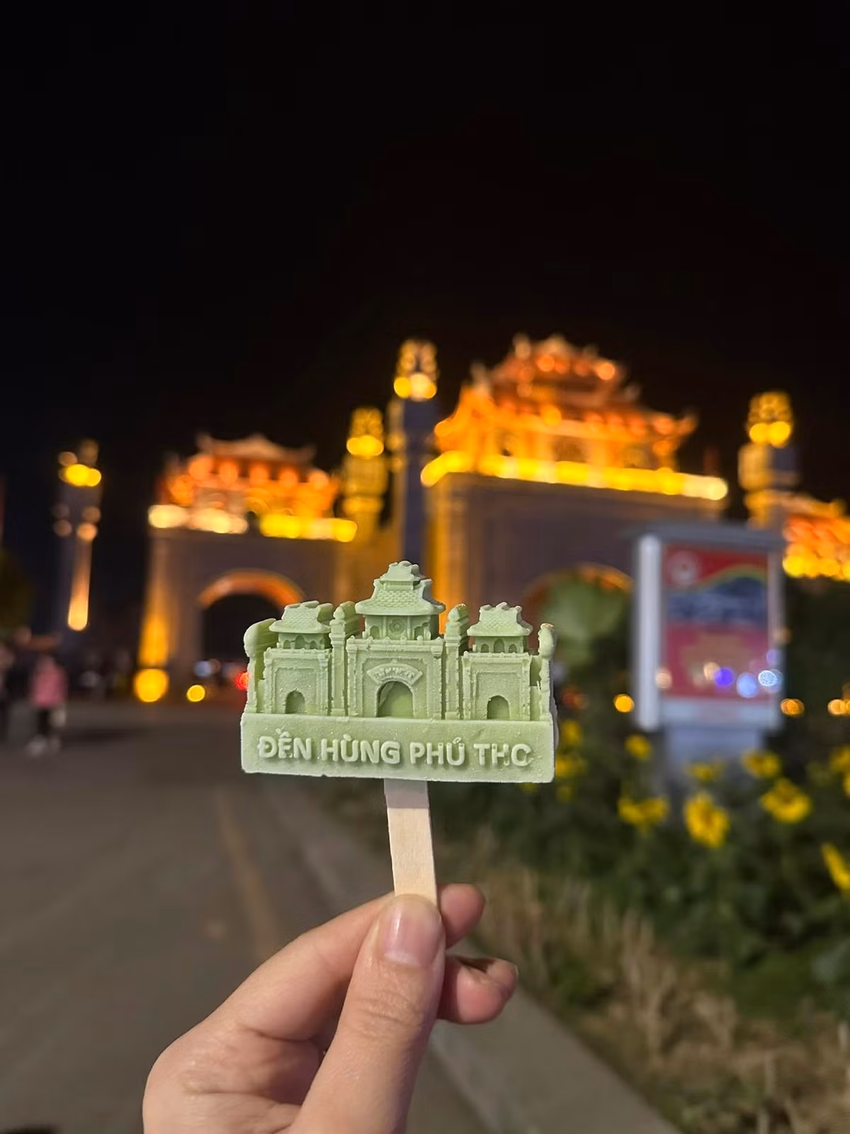 Với sự kết hợp giữa ẩm thực và văn hóa, món kem Đền Hùng đang chứng minh rằng truyền thống có thể được "làm mới" theo cách đầy sáng tạo.