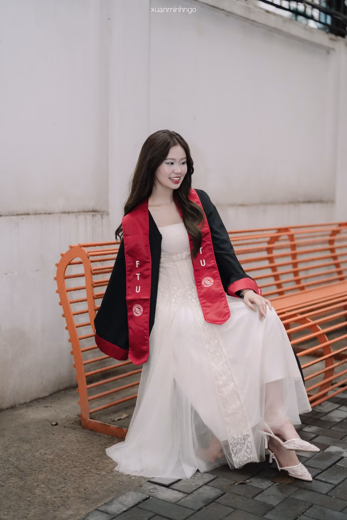 Cô bạn luôn tự xây dựng cho bản thân một lộ trình học tập rõ ràng, chia nhỏ mục tiêu để dễ theo dõi và điều chỉnh