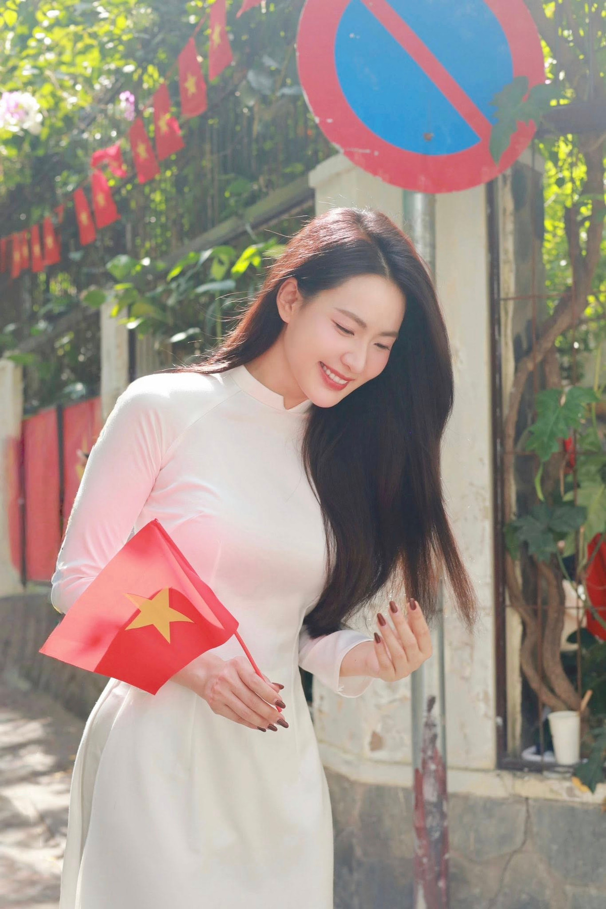 Dù vào vai cô gái hiền lành, mong manh hay những nhân vật có nội tâm phức tạp, Minh Trang đều thể hiện tròn trịa, chiếm trọn cảm tình khán giả.