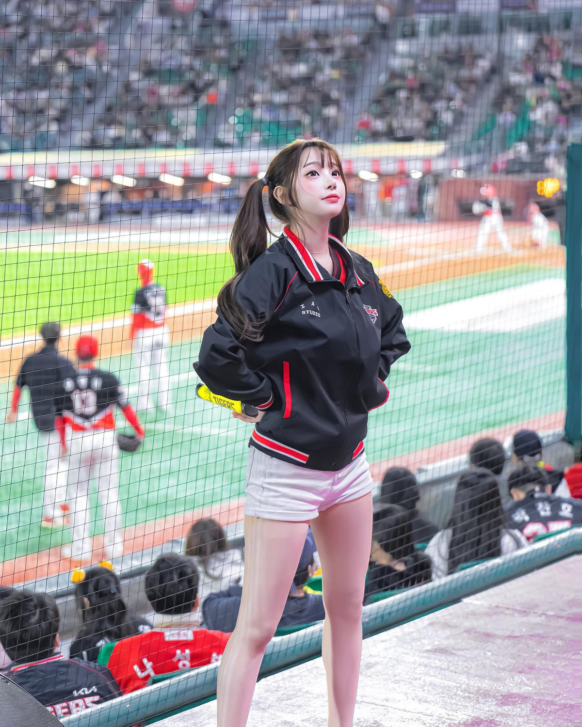 Cô nàng sở hữu vẻ đẹp vừa trong trẻo vừa có nét kiêu sa, lạnh lùng.