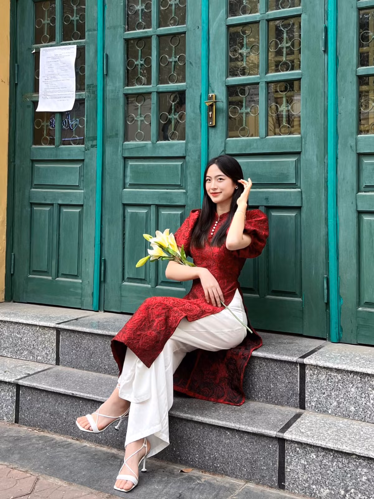 Vân Nhi hiện đang theo học Đại học Phenikaa.