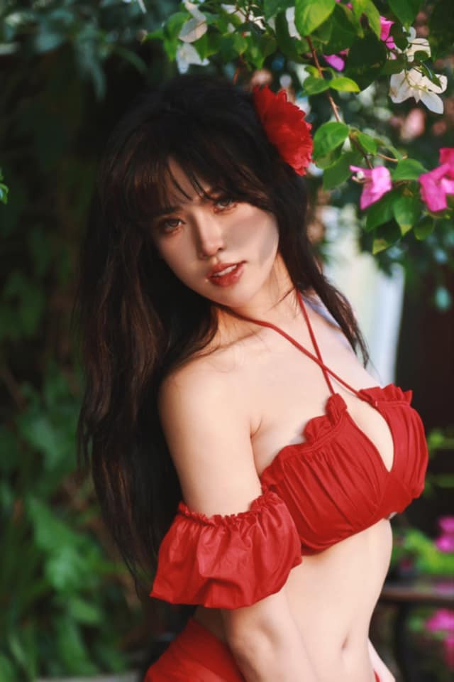 Nàng streamer thường hóa thân vào những concept mang đậm phong cách "Lolita".