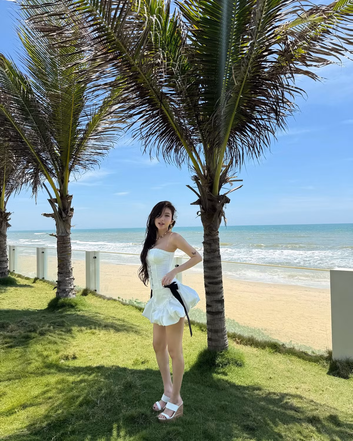 Bỏ qua những ồn ào, không thể phủ nhận sức hút của Quỳnh Như trên mạng xã hội. Những video của cô thường xuyên nhận về hàng trăm nghìn, thậm chí hàng triệu lượt yêu thích.