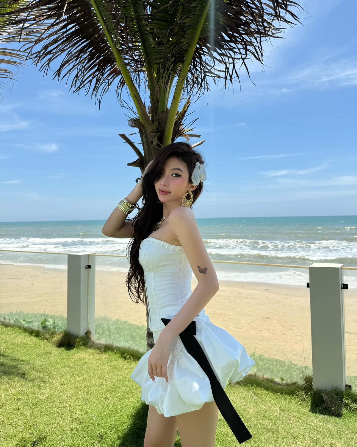 Dù nổi tiếng với ngoại hình và phong cách ấn tượng, Quỳnh Như cũng từng vướng vào một số ồn ào liên quan đến đời tư.