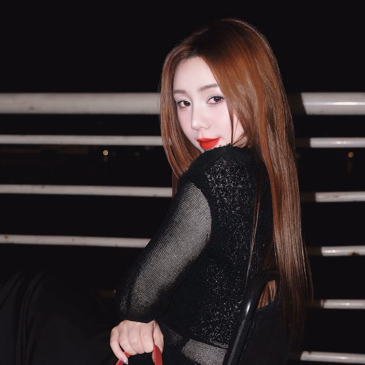 Mỹ nhân sinh năm 1995 được đánh giá cao về khả năng diễn xuất đa dạng, từ những nhân vật ngây thơ, trong sáng đến những vai diễn có cá tính mạnh mẽ, phức tạp.