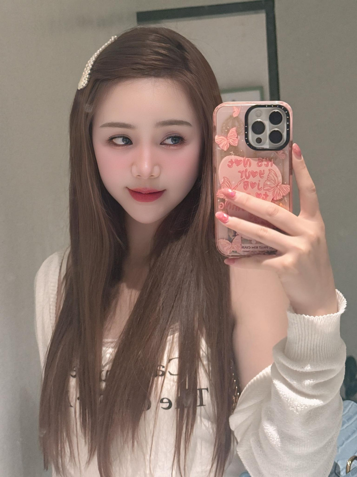 Với lối diễn xuất tự nhiên, giàu cảm xúc và ngày càng trưởng thành, cô được đánh giá là một trong những gương mặt trẻ tiềm năng của màn ảnh Việt.