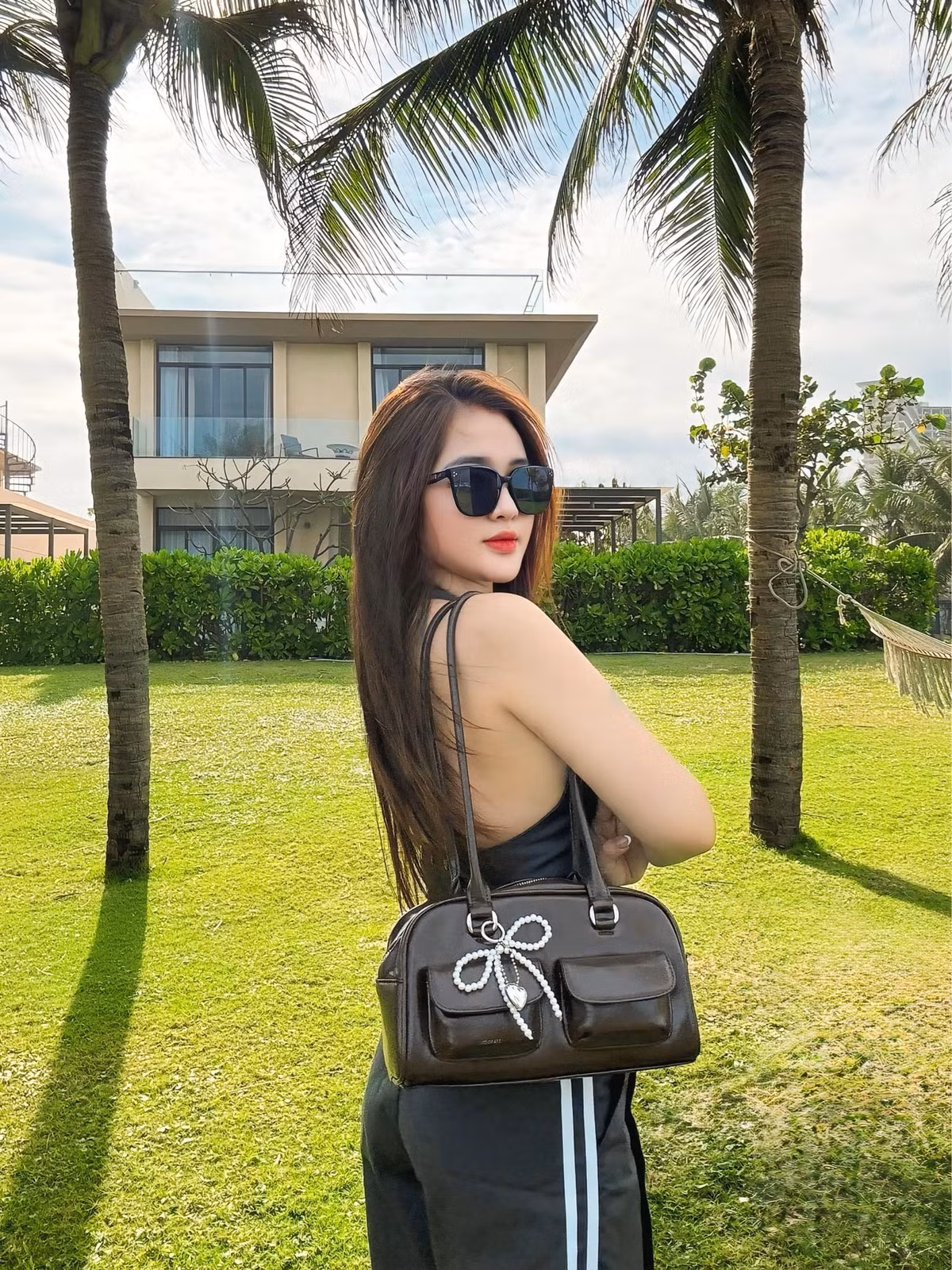 Trên trang cá nhân, hậu vệ Lê Ngọc Bảo nhiều lần công khai hình ảnh với bạn gái xinh đẹp.