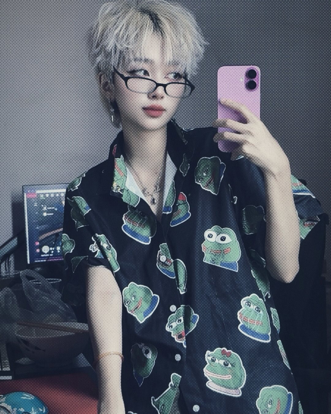 Sự thay đổi phong cách tóc của Mercury Nguyen nhanh chóng trở thành chủ đề được bàn tán sôi nổi trên các diễn đàn game.