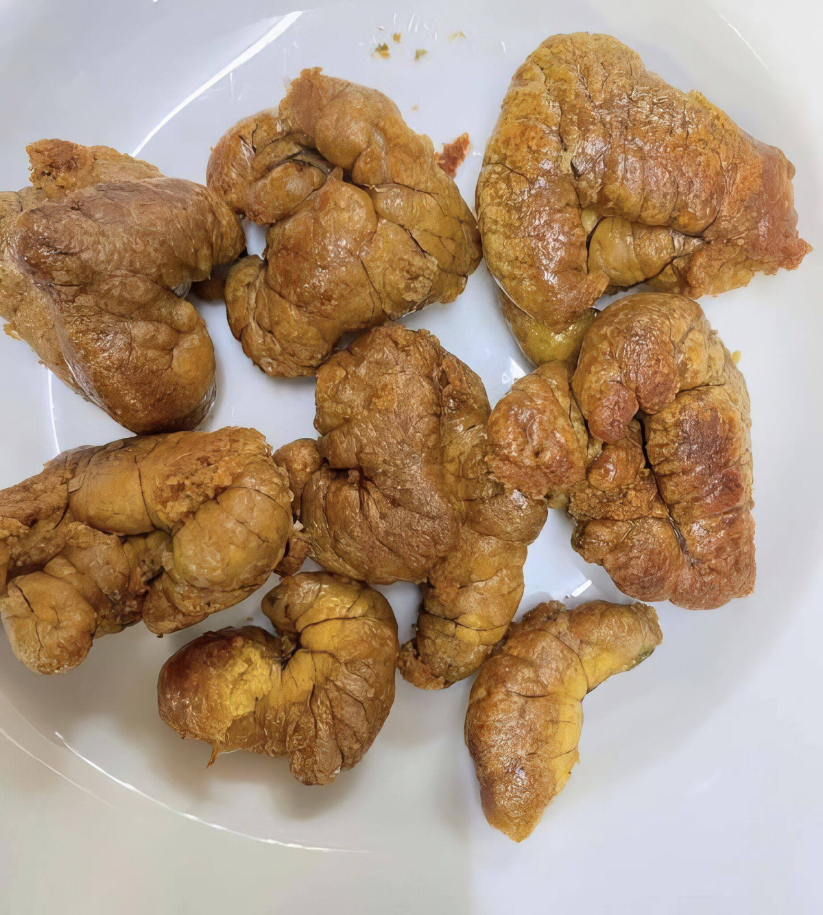 Biết là không nên đánh giá một món ăn qua vẻ bề ngoài, thế nhưng trông món ăn với hình dạng thế này thì có lẽ anh chồng khó lòng có thể nuốt nổi.