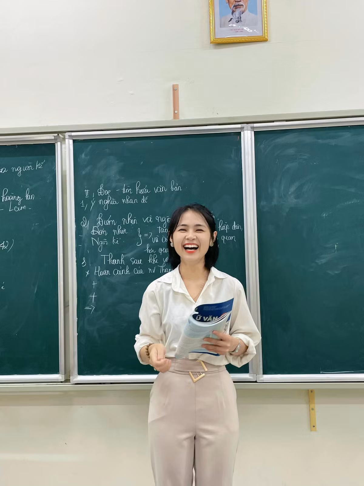 Được biết hiện tại, Thảo là sinh viên năm 4 ngành Ngữ văn tại Đại học Sư phạm – Đại học Huế, quê quán tại Hà Tĩnh.