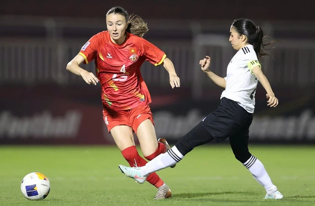 Là một trung vệ cao 1m77, Aubrey Goodwill gây ấn tượng mạnh với thể hình lý tưởng, đôi chân dài miên man cùng gương mặt sắc sảo hiện đại.