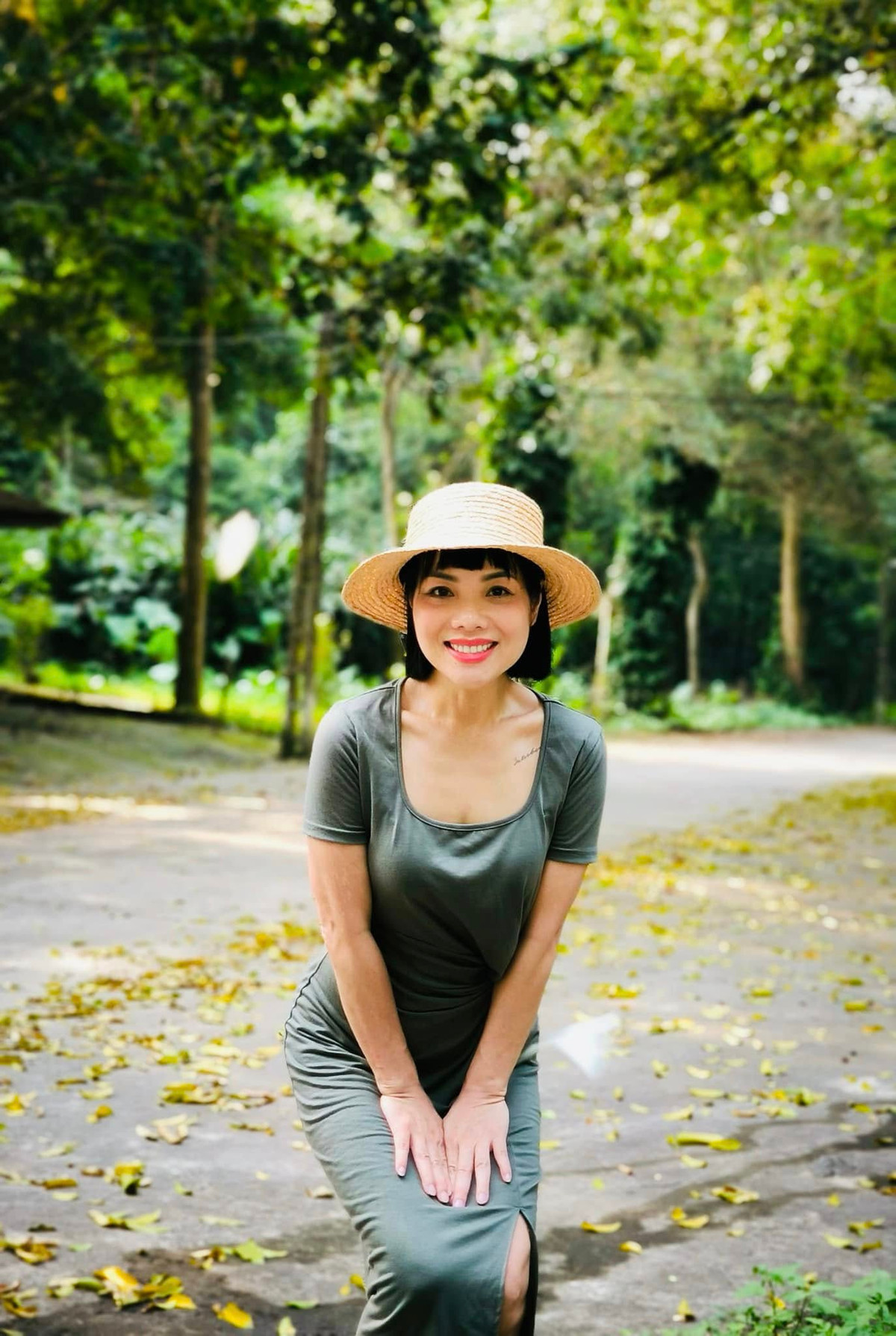 Cô dành nhiều thời gian đi du lịch để nghỉ ngơi, tận hưởng cuộc sống. Những hình ảnh được đăng tải lên trang cá nhân đều toát lên năng lượng nhẹ nhàng nhưng đầy tích cực, truyền cảm hứng.