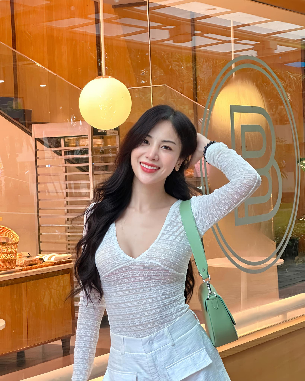 Anh Phương từng gây chú ý khi vào vai con gái MC Tuấn Tú trong phim "Anh có phải đàn ông không".