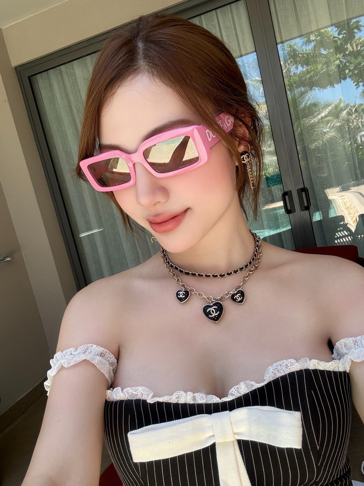 Người đẹp sinh năm 1990 dù đã làm mẹ nhưng vẫn sở hữu thân hình vạn người mê không chút mỡ thừa.