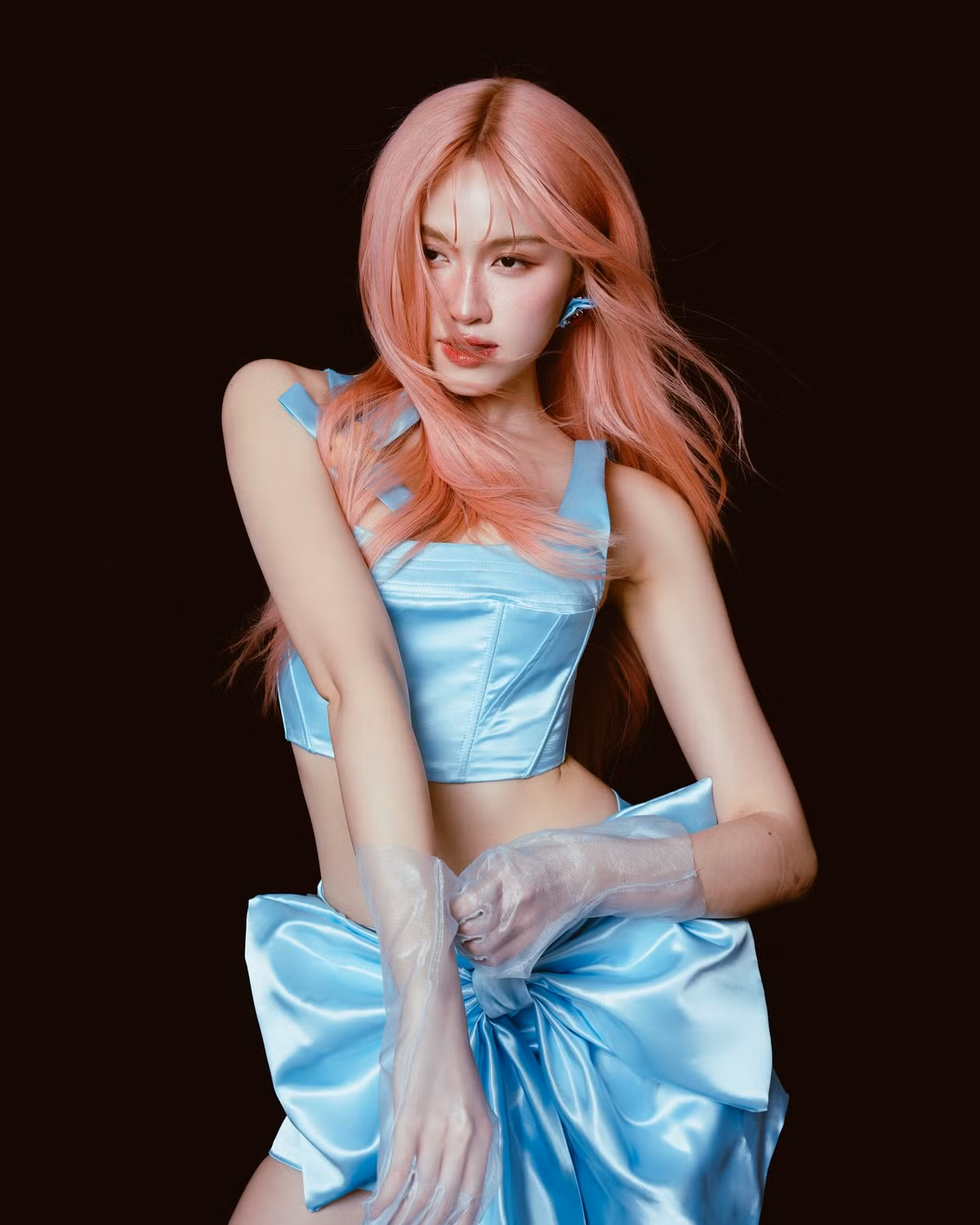 Từng ghi dấu ấn với khả năng dẫn song ngữ, chất giọng chuẩn và phong cách chuyên nghiệp, Thanh Thanh Huyền không chỉ là một MC mà còn là fashion icon có sức ảnh hưởng.