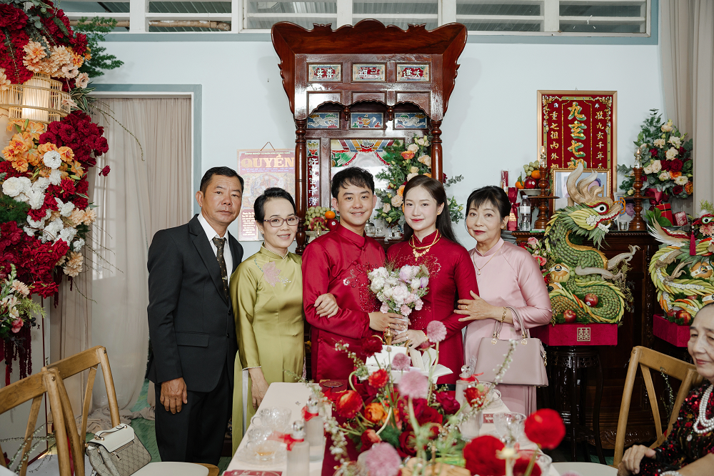 Hiện tại, cặp đôi sống tại TPHCM, Khánh Vân làm việc trong lĩnh vực làm đẹp còn Hải Đăng làm trong công ty xây dựng.