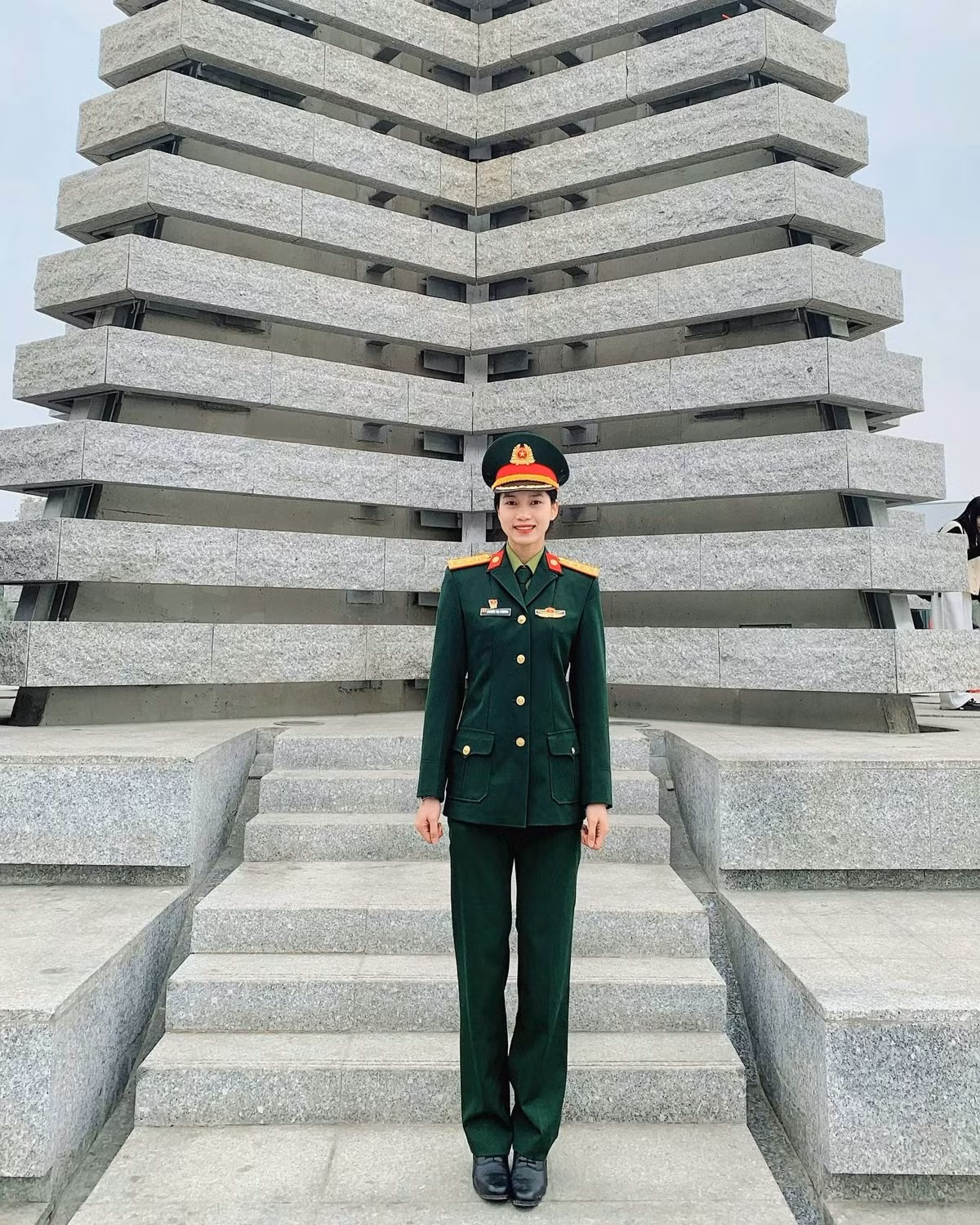 Trên trang cá nhân, cô nàng chủ công 9X này thường xuyên đăng tải những hình ảnh khiến bao chàng trai phải say đắm.