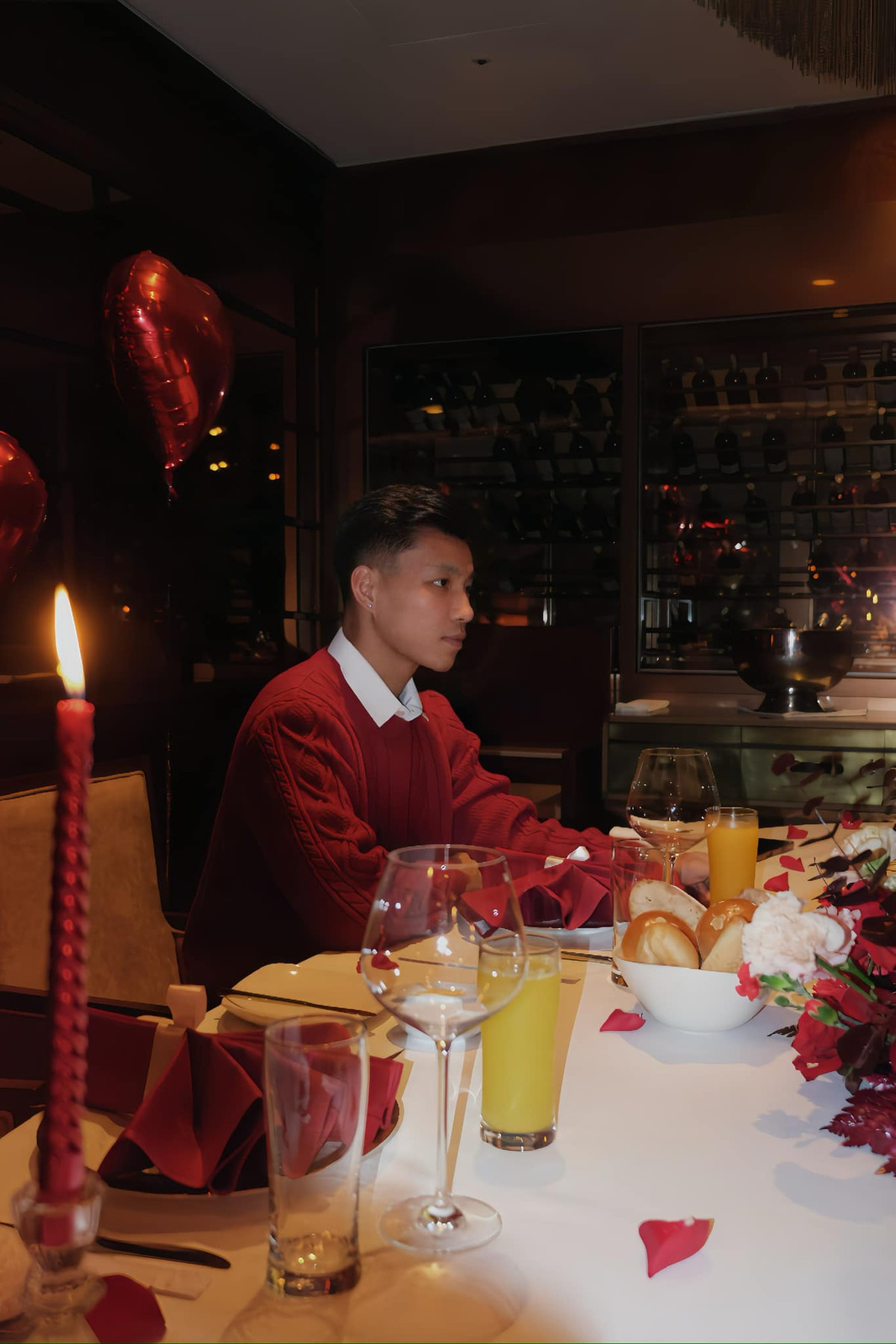 Trước đó, Văn Thanh và Bích Hạnh đã nhiều lần bị bắt gặp cùng xuất hiện tại các sự kiện và có những tương tác thân mật trên mạng xã hội.