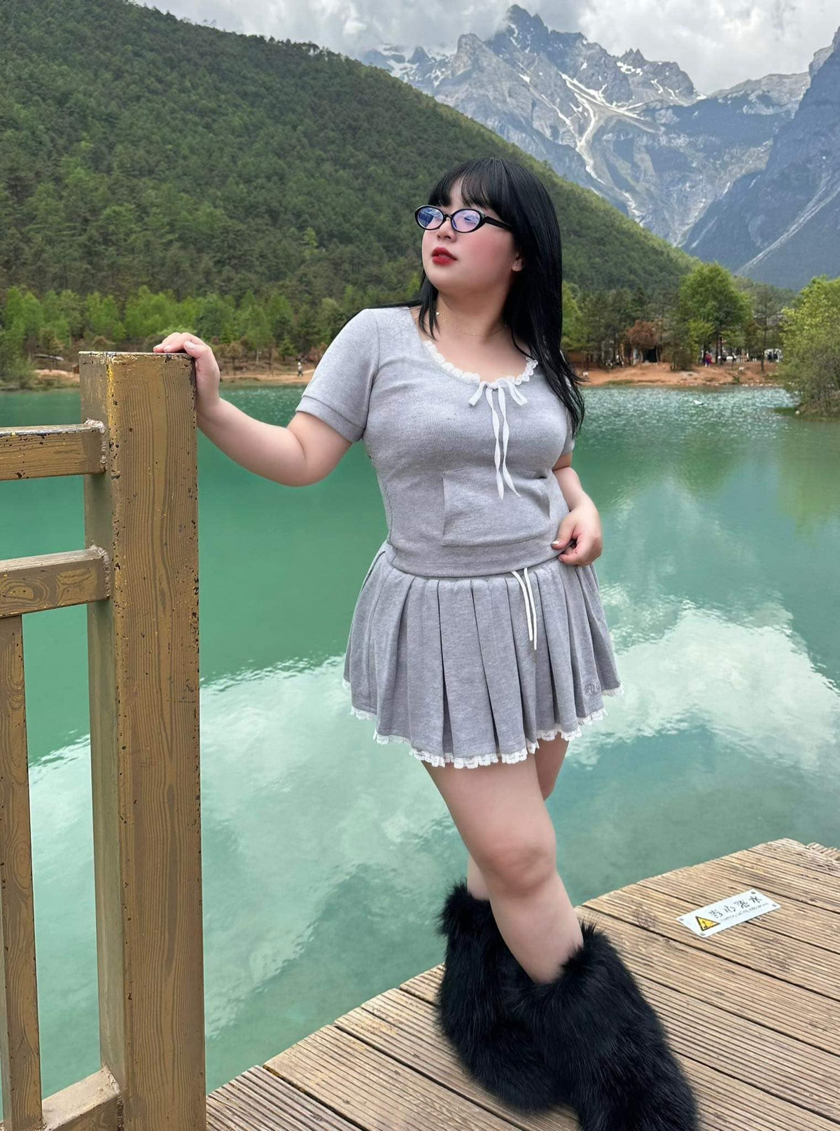 Được biết, ban đầu cô nàng không có ý định "làm content" mà vốn chỉ đăng tải những video nhảy nhót của mình lên mạng xã hội cho vui hay như một cách lưu giữ kỉ niệm, thế nhưng chính nguồn năng lượng tích cực toát ra từ cô nàng khiến những video liên tục lên xu hướng.