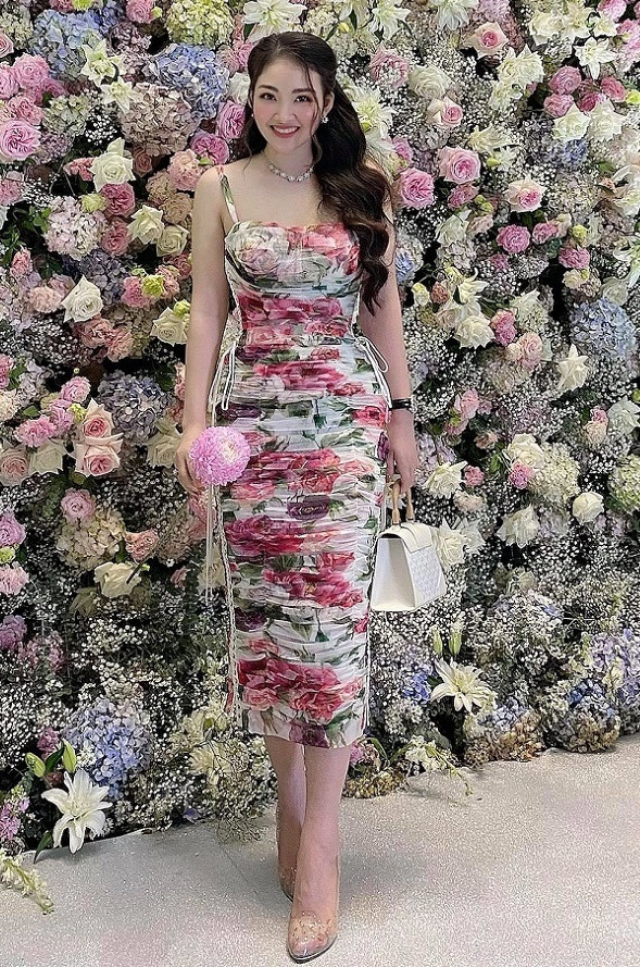 Trước đó, cặp đôi còn chi 400 triệu đồng thực hiện bộ ảnh cưới bên nước ngoài.