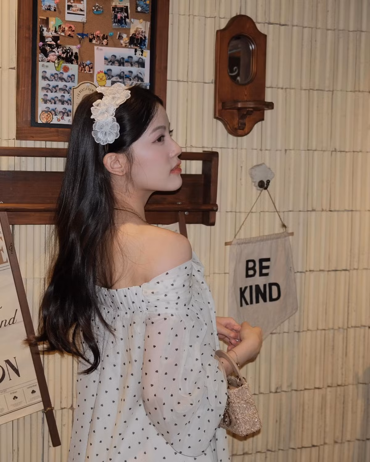 Mỹ Hàn được cho là bạn gái tin đồn của rapper HIEUTHUHAI. Cả hai thường xuyên có những tương tác trên mạng xã hội, như việc HIEUTHUHAI nhắc đến "Babyboo" trong các bài hát của mình, khiến người hâm mộ tin đồn đoán rằng họ đang trong mối quan hệ tình cảm.