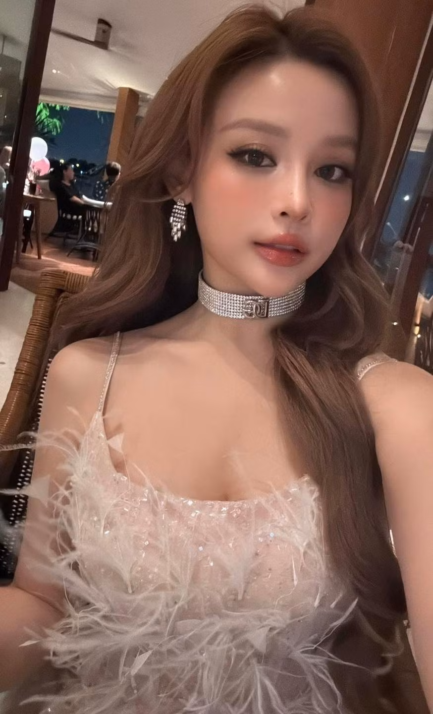 Cuối năm 2023 - đầu năm 2024, Huyền Baby tham gia Chị đẹp đạp gió rẽ sóng. Sau thành công của chương trình, Huyền Baby là một trong những mỹ nhân chiếm được cảm tình từ đông đảo cộng đồng mạng