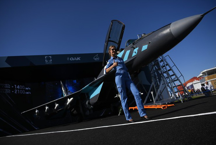 Mặt khác giới quan sát cho rằng MiG-35 vẫn tồn tại nhiều nhược điểm khiến cho dòng máy bay này đã không được chính Không quân Nga trang bị.