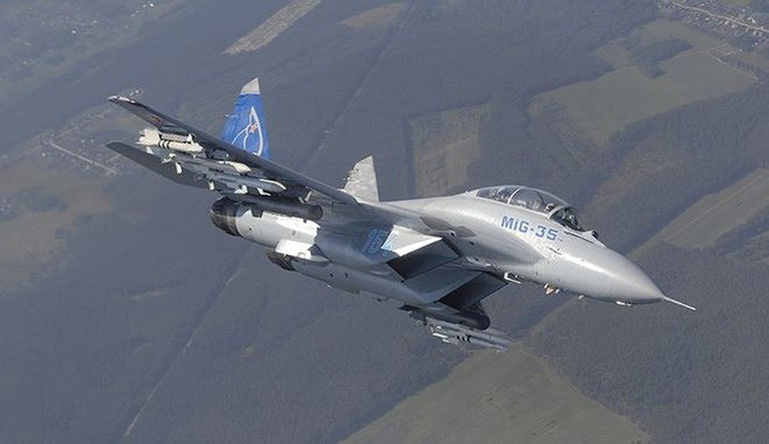 MiG-35 có khả năng hoạt động trong mọi điều kiện thời tiết, cả ngày lẫn đêm ngay cả trong môi trường tác chiến điện tử mạnh.