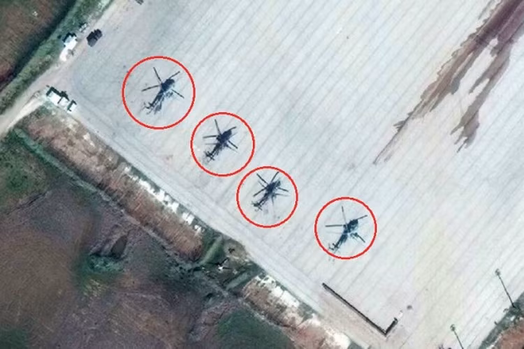 Theo báo chí Mỹ, căn cứ không quân mới nhất của Nga nằm ở thành phố Kamyshly, sân bay quân sự này đã được chuẩn bị cho việc tiếp nhận máy bay chiến đấu cánh cố định cũng như trực thăng.