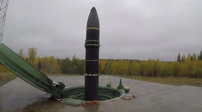 Được biết đòn tấn công đồng thời của nhiều tên lửa Topol-M có thể dễ dàng phá hủy một quốc gia nhỏ hoặc đánh bại lực lượng quân sự lớn, ngay cả khi đó là một kẻ thù rất đáng nể.