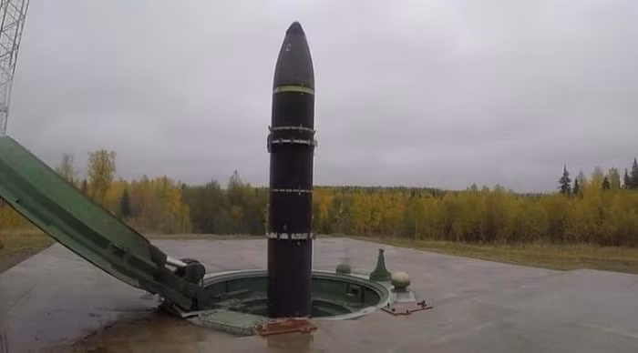 Được biết đòn tấn công đồng thời của nhiều tên lửa Topol-M có thể dễ dàng phá hủy một quốc gia nhỏ hoặc đánh bại lực lượng quân sự lớn, ngay cả khi đó là một kẻ thù rất đáng nể.