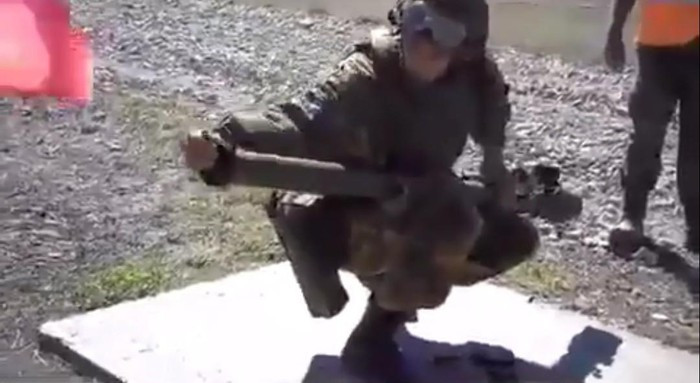 Trong cuộc thi Clear Sky - một trong những nội dung tranh tài tại Đại hội thể thao quân sự quốc tế Army Games 2020, sự cố đặc biệt nguy hiểm đã xảy ra đối với hệ thống tên lửa phòng không vác vai (MANPADS).