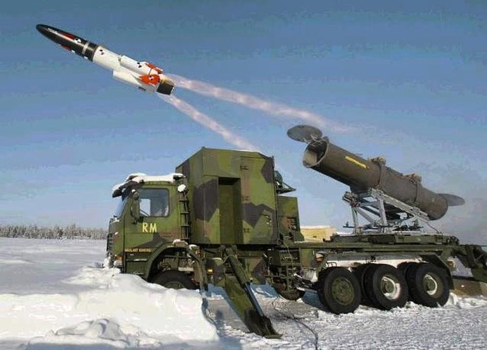 Cơ chế dẫn đường trên tên lửa này cũng rất hiện đại khi kết hợp giữa radar chủ động, GPS và quán tính khiến cho độ chính xác của loại tên lửa này tăng lên đáng kinh ngạc.