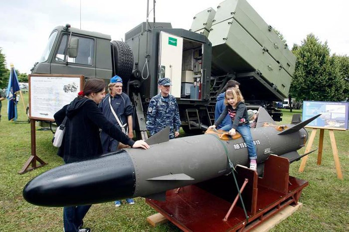 Trong suốt thời kỳ Chiến Tranh Lạnh, RBS-15 là một trong những vũ khí mà Liên Xô luôn lưu tâm, bởi lẽ chúng là nhũng sát thủ diệt hạm thực sự nguy hiểm.