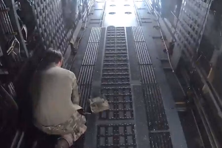 Lực lượng Không quân Mỹ chiếm tới 80% nguồn lực của Lầu Năm góc tại Bắc Cực, bao gồm 2 căn cứ không quân lớn ở Alaska. Những căn cứ này sẽ sớm tập trung nhiều nhất các máy bay chiến đấu thế hệ thứ 5 của Mỹ.