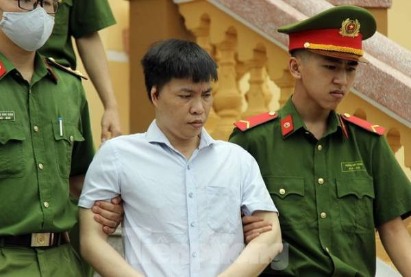 Gian lan thi cu o Hoa Binh: “Cu nhan toi... vo con, cac anh ben ngoai se lo