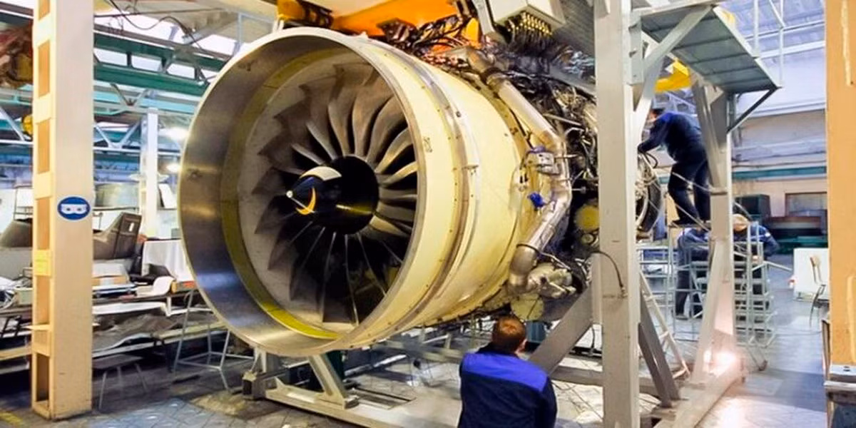 Quá trình nghiên cứu tích hợp máy bay SJ-100 với động cơ PD-8 là một phần của dự án quy mô lớn và đầy tham vọng của Nga nhằm thay thế các linh kiện hàng không nước ngoài bằng sản phẩm tương tự trong nước.