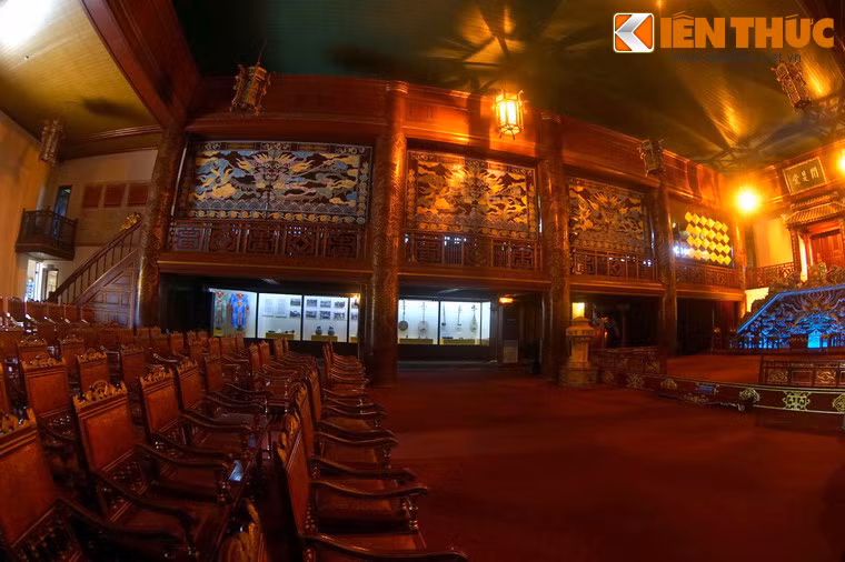 Dưới nhà Nguyễn, Duyệt Thị Đường là nơi tổ chức nhiều sự kiện quan trọng của cung đình. Ngoài các buổi diễn, đây còn là nơi đãi yến tiệc và tặng quà cho các vị tôn tước.