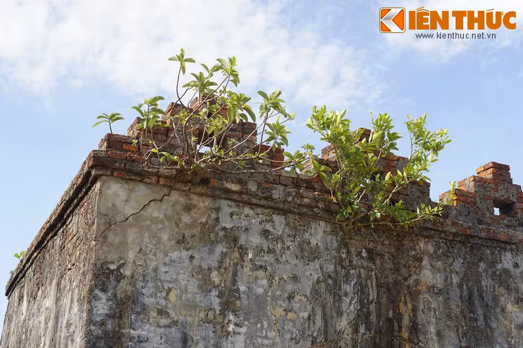 Ngày nay, Hoành Sơn Quan vẫn giữ được nét kiến trúc cổ kính, trở thành địa điểm dừng chân lý tưởng của du khách mỗi khi qua đèo Ngang.