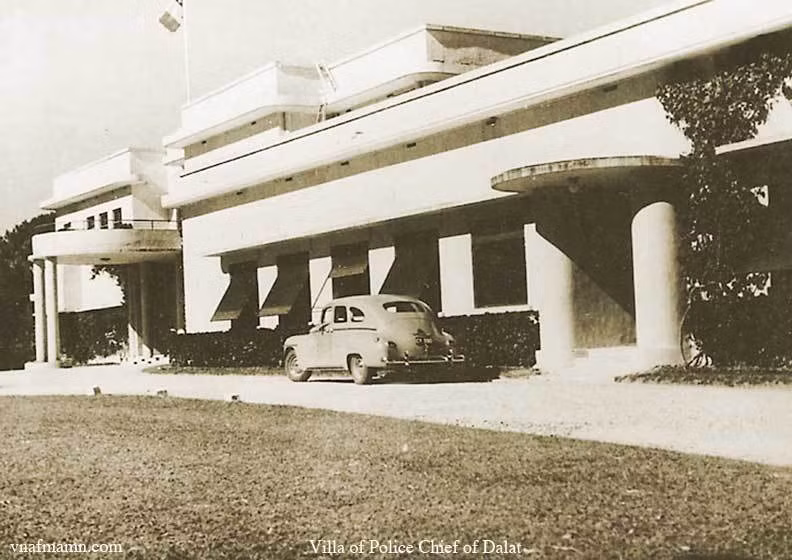 Nha cảnh sát Đà Lạt, 1948. Ảnh: Raymond Chagneau.