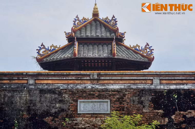 Từ tháng 10/2012 - 9/2013, Quan Tượng Đài đã được tu bổ phục hồi, trong đó, đình Bát Phong được phục dựng mới hoàn toàn theo kiến trúc cũ.