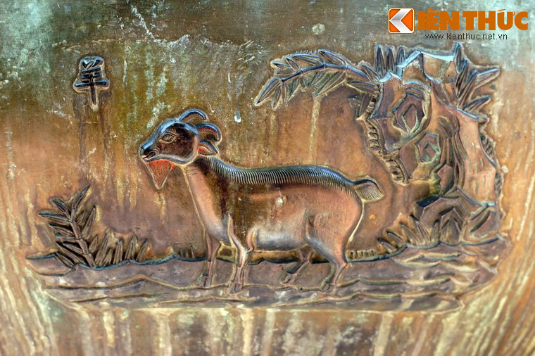 Món thứ 5 trên Dụ đỉnh là "Dương", tức con dê, đặc sản nổi tiếng của vùng núi đá vôi Ninh Binh. Các món dê phải thử ở vùng đất này là cơm cháy sốt dê, dê tái chanh, dê xào sả ớt, dê ủ trấu, dê nhúng mẻ, dê nướng ngũ vị, lẩu dê...